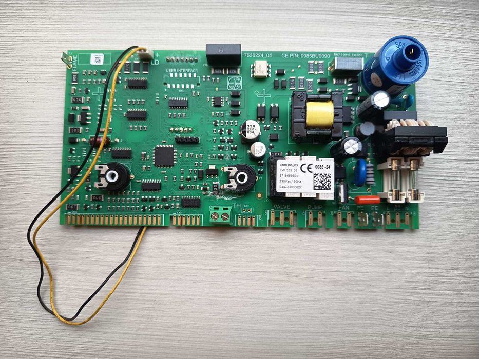 Placa electronica centrala termica Bosch Condens 2000 ZWB24-1 RE