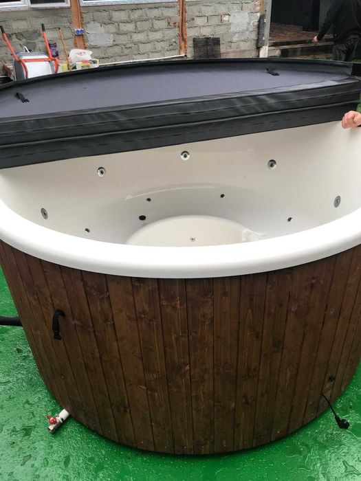 Джакузи с вградена печка на дърва