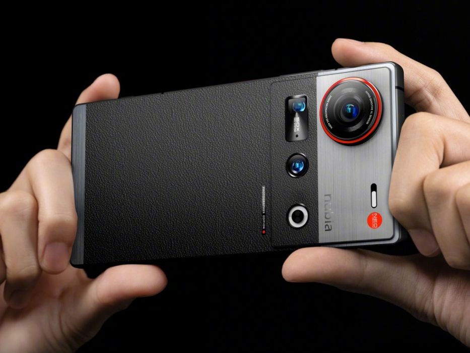 Nubia Z80 Ultra 1Tb + 16 Gb/Snapdragon 8 Elite Gen5/ SIGILAT!