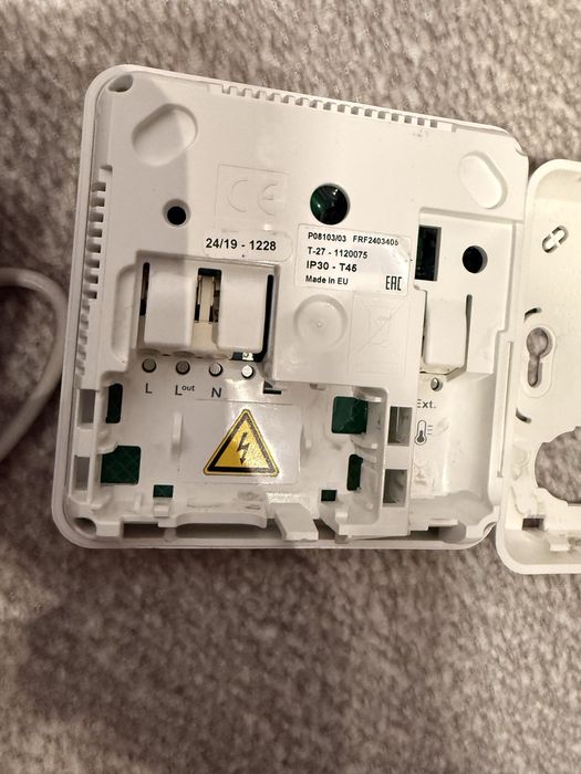 Termostat Uponor Base T-27, cu fir