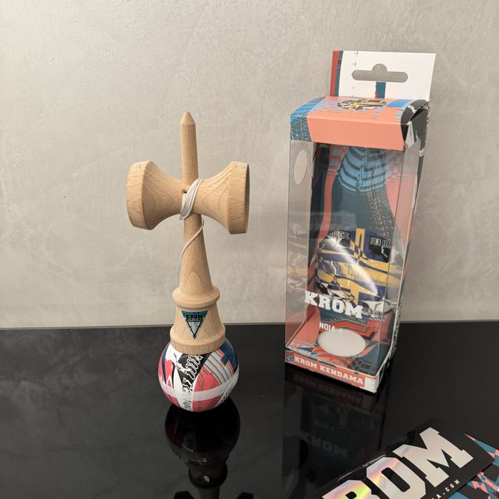 Krom Noia 4 | Sticky Clear