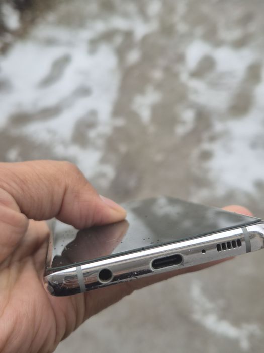 Samsung s10  8 /128gb