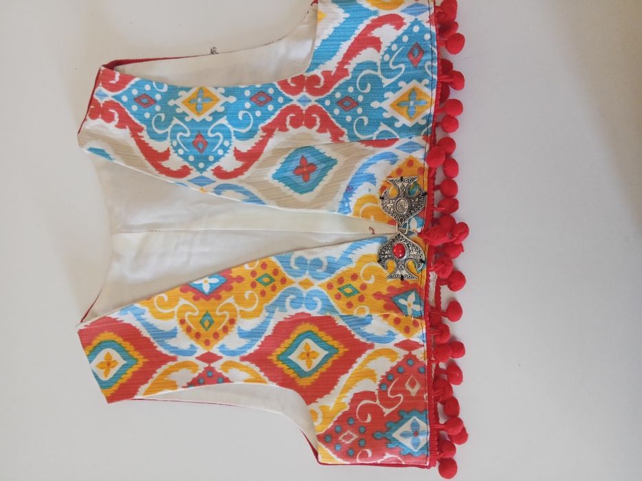 Қазақша қамзол сатылады.