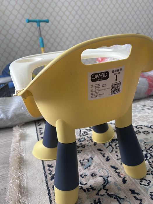 Стульчик для маленьких 2500 тг