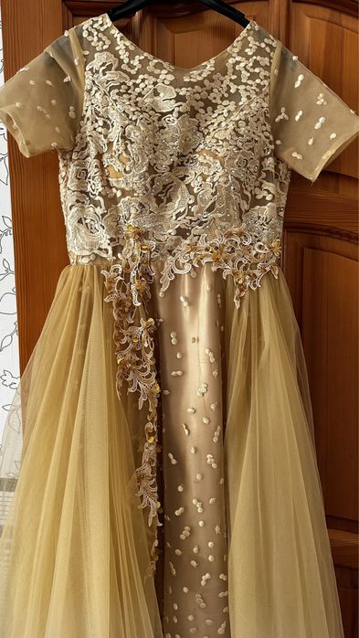 Продам платье