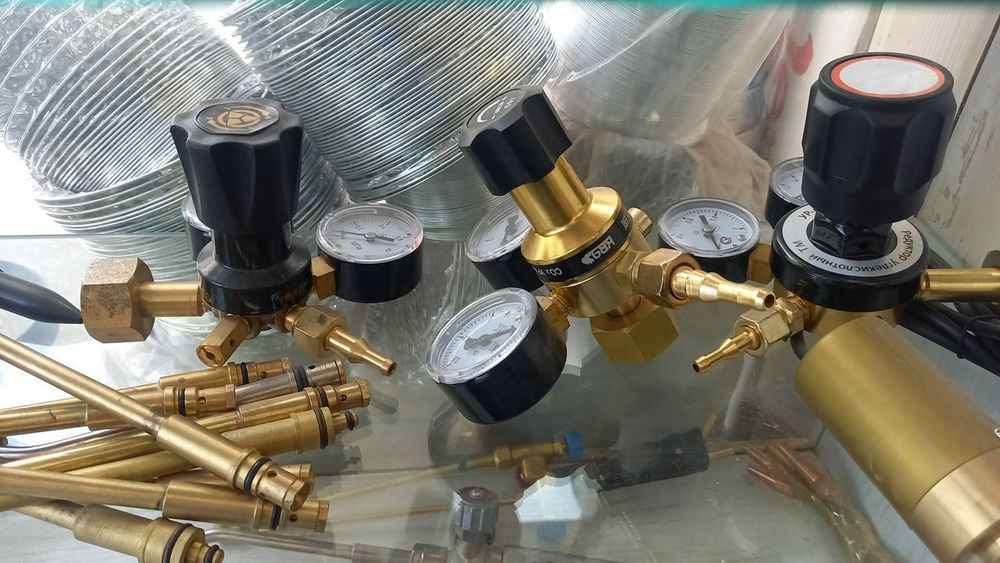 Редуктор кислородный углекислый углекислотный ацетиленовый аргоновый