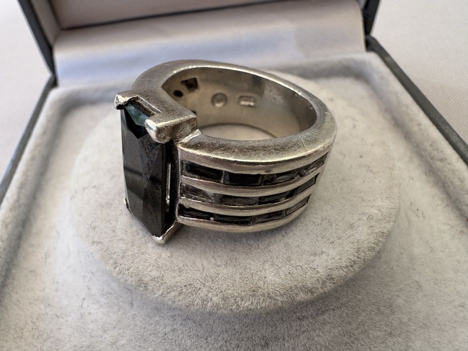 Inel din argint, onix si cubic zirconia