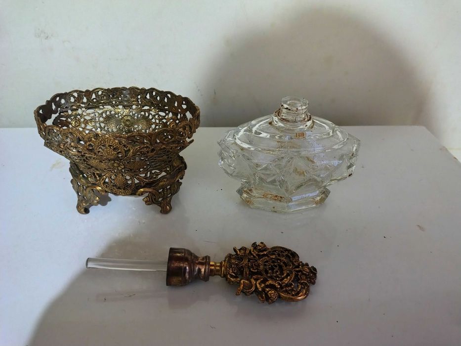 Уникално Красиво Старо Шише За Парфюм