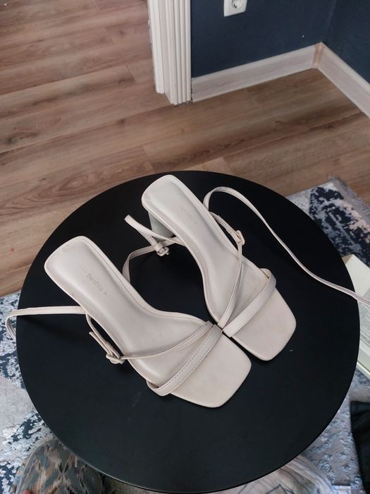 Туфли Bershka 38