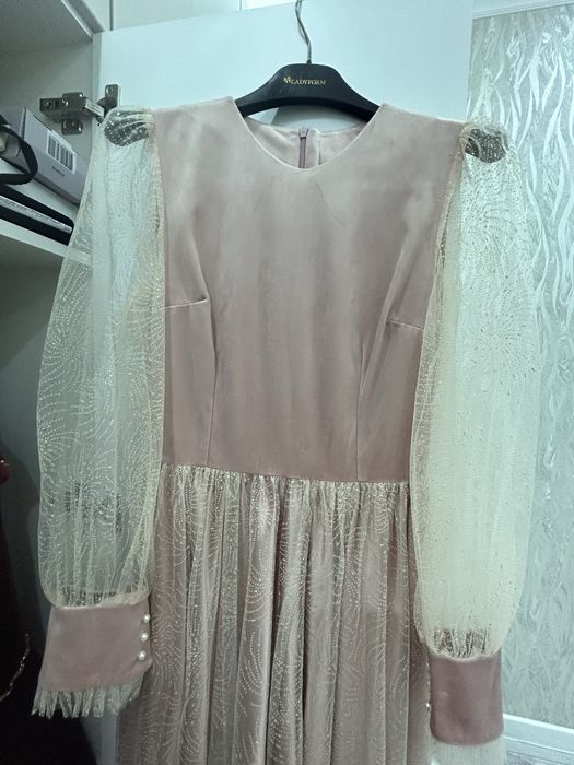 Платье нежное комбинированное