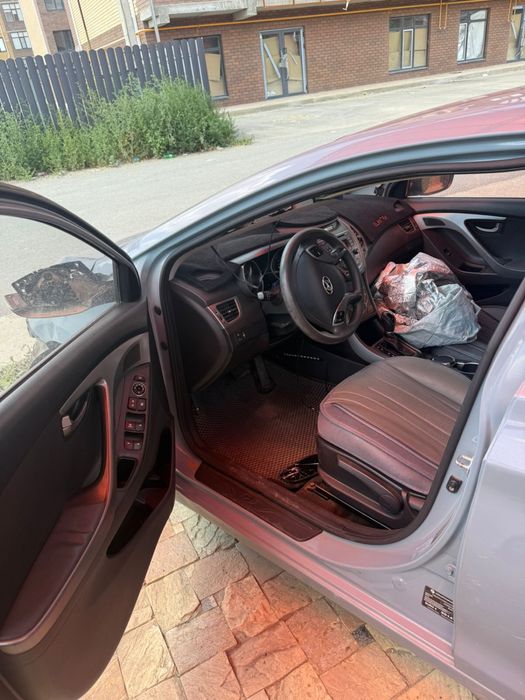 Авто на разбор hyundai elantra 2014