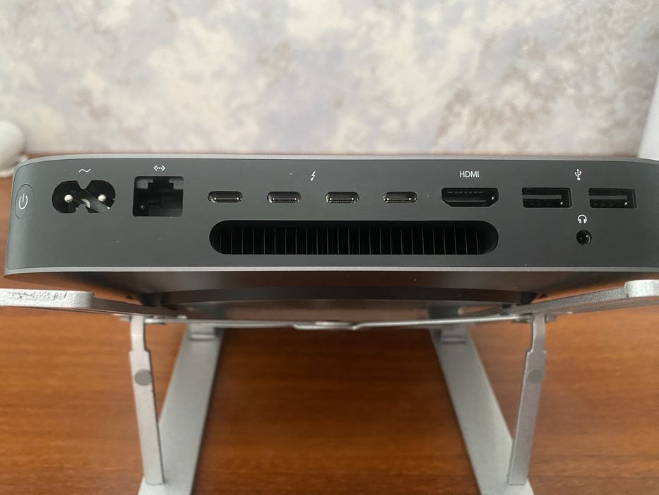 Mac mini 2018. Intel Core i5