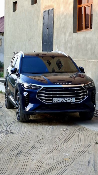 Jetour x70 plus 2023год