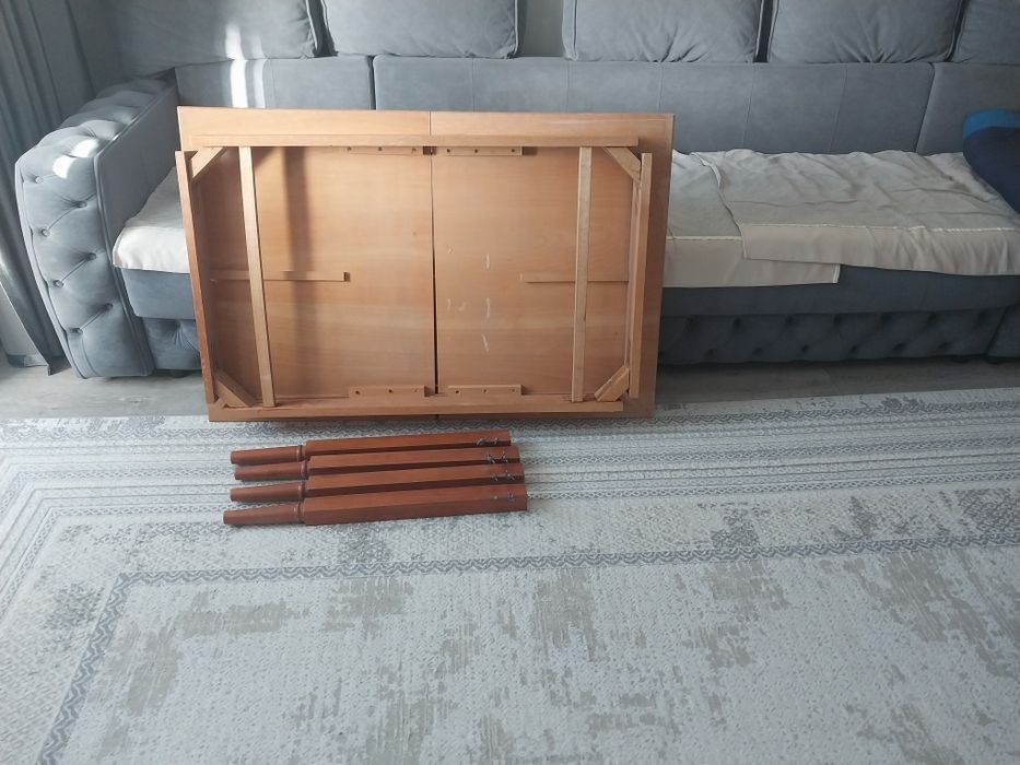 Продаётся стол раздвижной