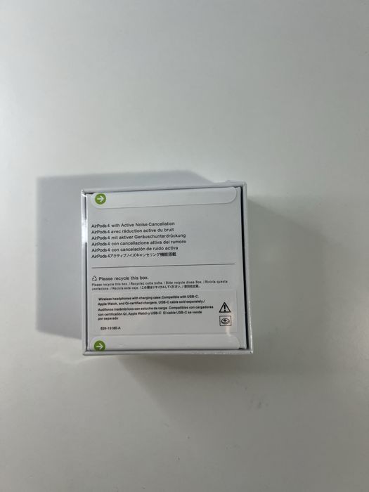 Vand AirPods 4 sigilat