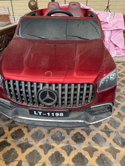 Mashina destkiy sotiladi