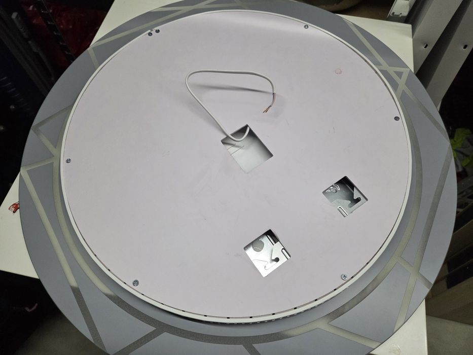 КРЪГЛО ОГЛЕДАЛО С LED осветление