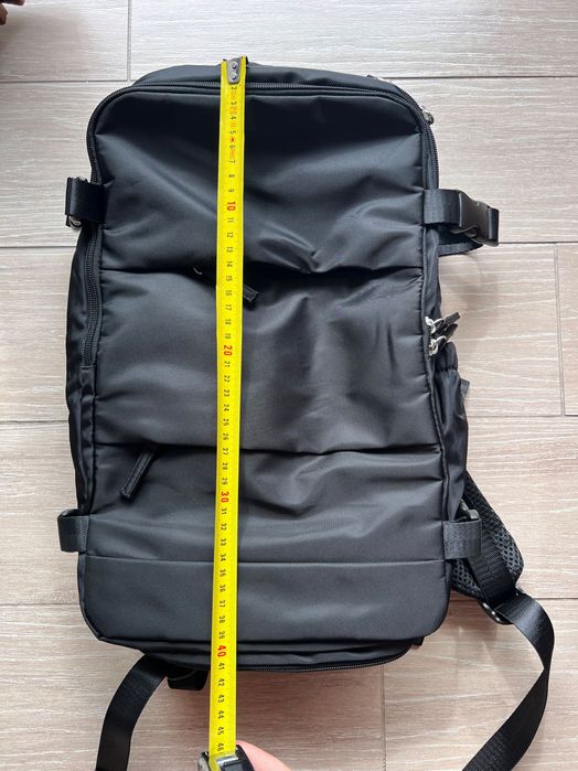 ЧИСТО НОВА Черна унисекс раница