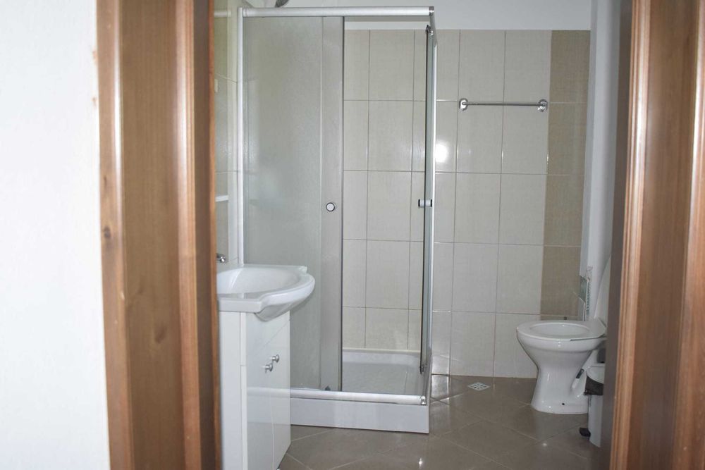 Casă  de inchiriat si de vanzare