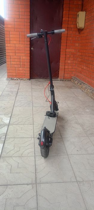 Продам электросамокат Micmax