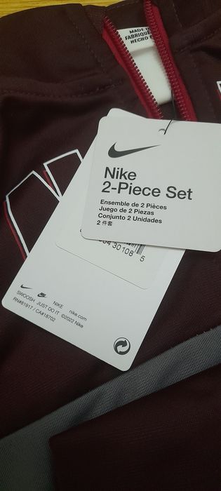 Vând trening NIKE copii  mărimea 80/86