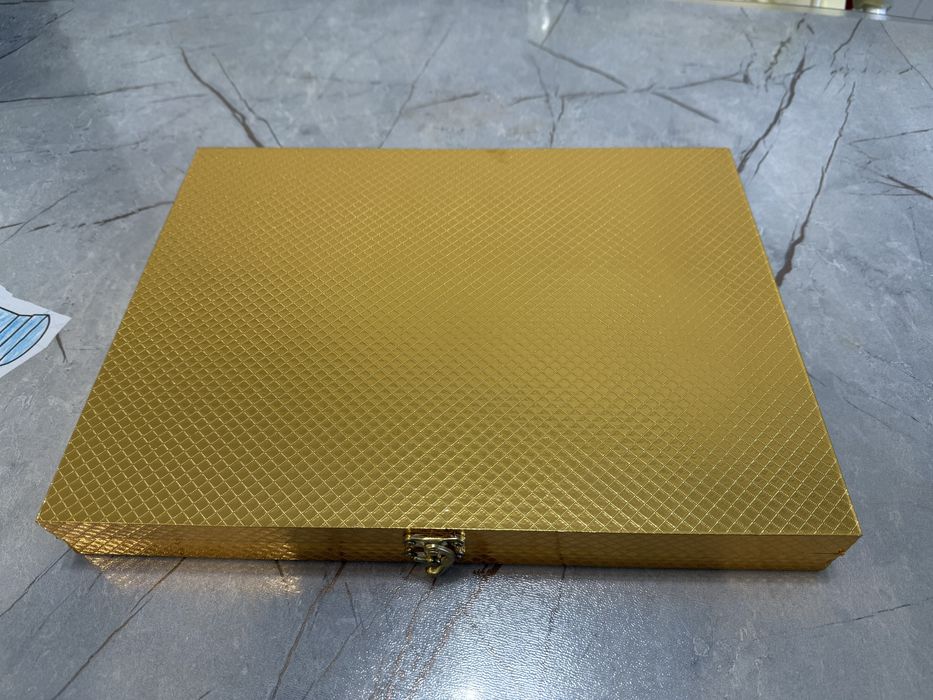 Новый набор столовых приборов