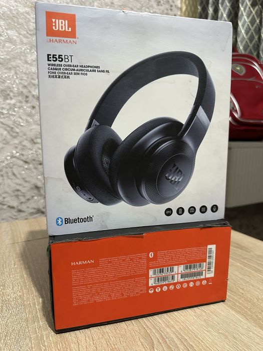 JBL E55BT наушники