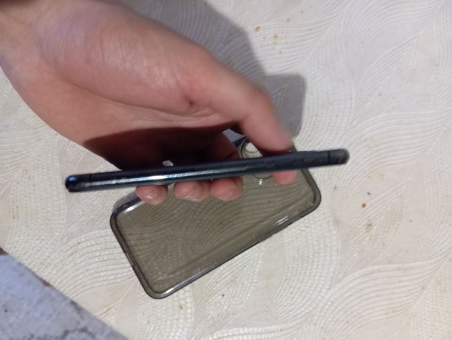 iPhone 11 pro 128