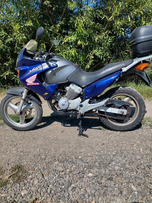 Honda Varadero XL  125 categoria A1