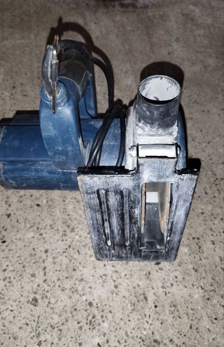 bormasina / masina facut canale / sablat