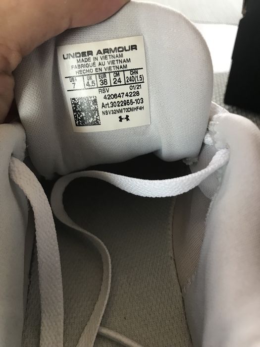 Дамски маратонки Under Armour