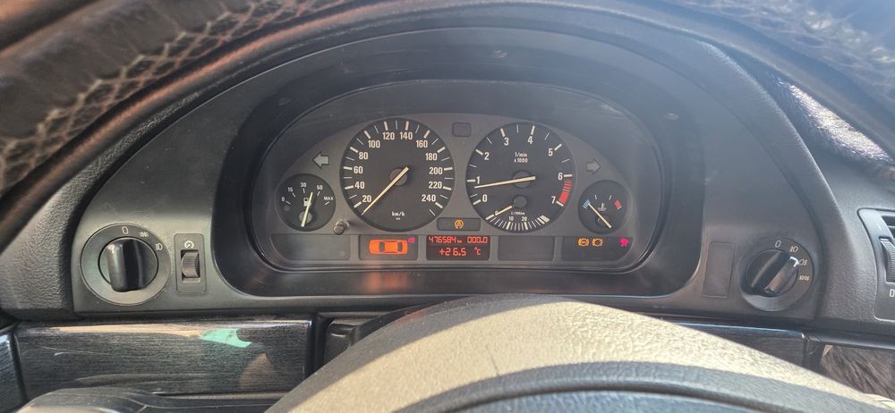 Продам  Бмв е 39
