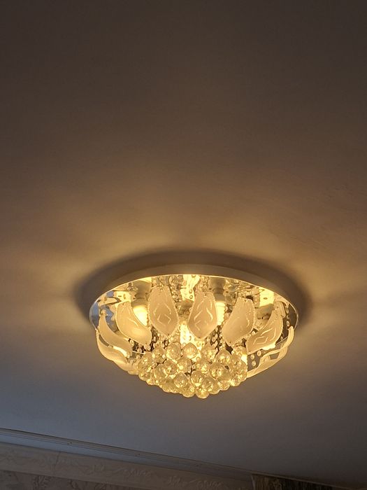 Люстры для дома.