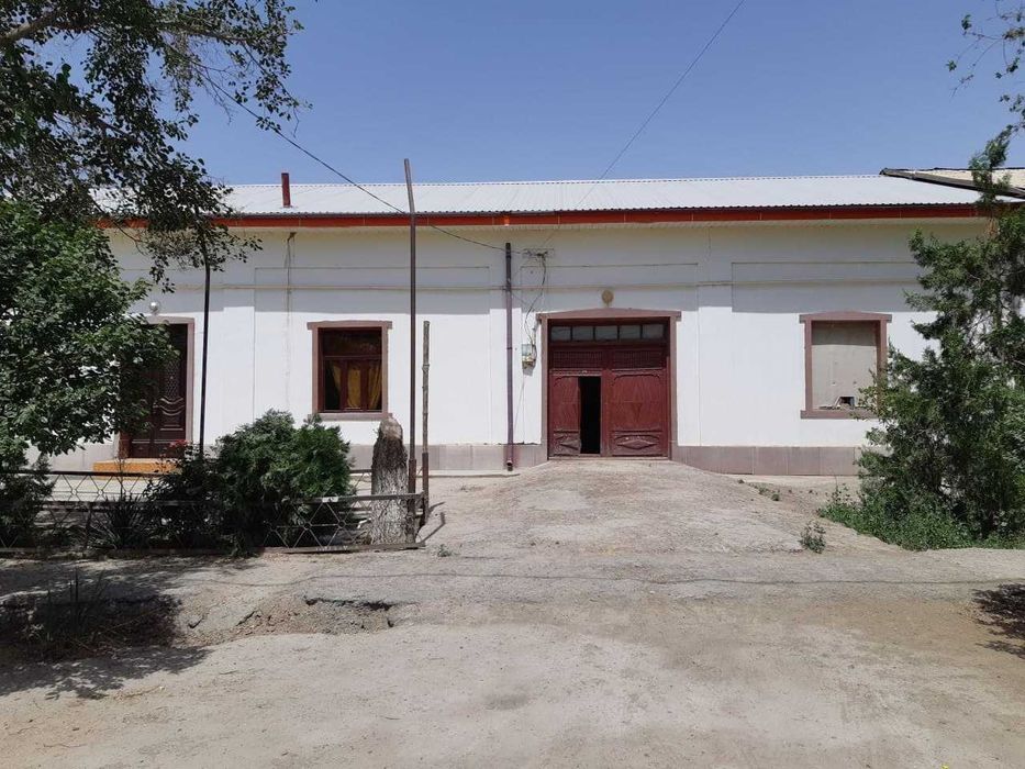 Ховли жой сотилади