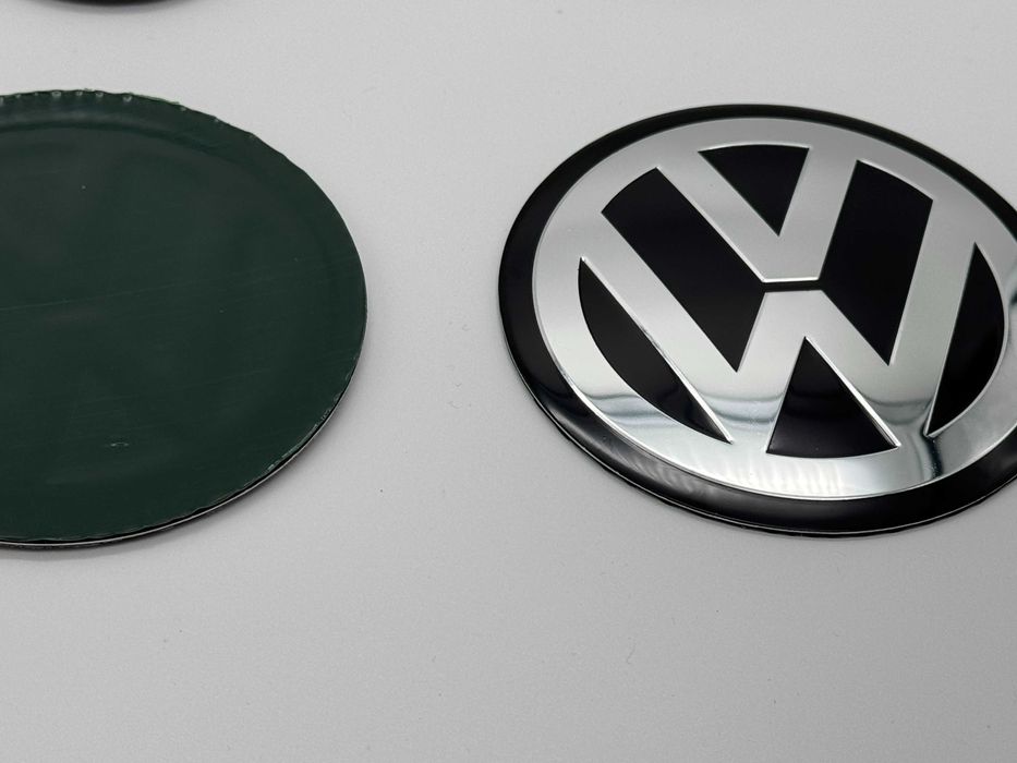 VW Стикери за капачки на джанти Passat Golf Touareg Bora