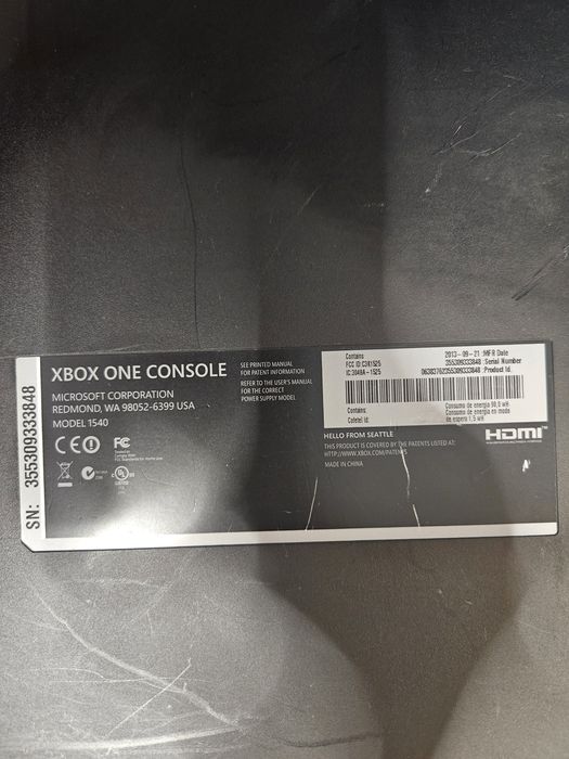 Xbox One 500GB + 3 jocuri