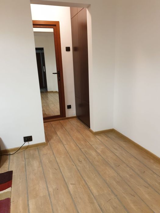 Proprietar, închiriez ap 2 cam Casa Sindicatelor/ Podu Ros