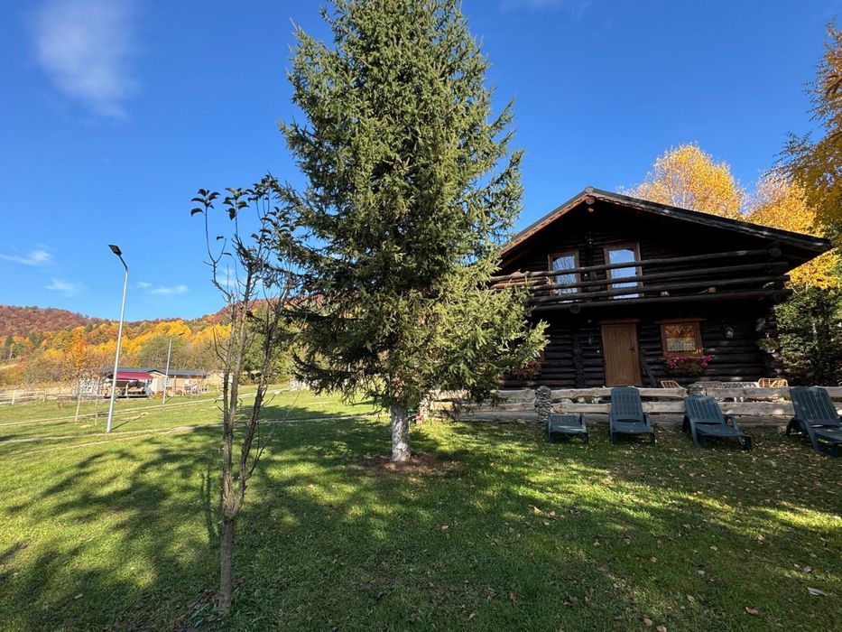 Cabane tutistice  + teren
