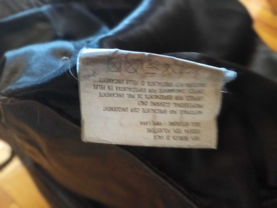 Geaca veche din piele de vaca 100%