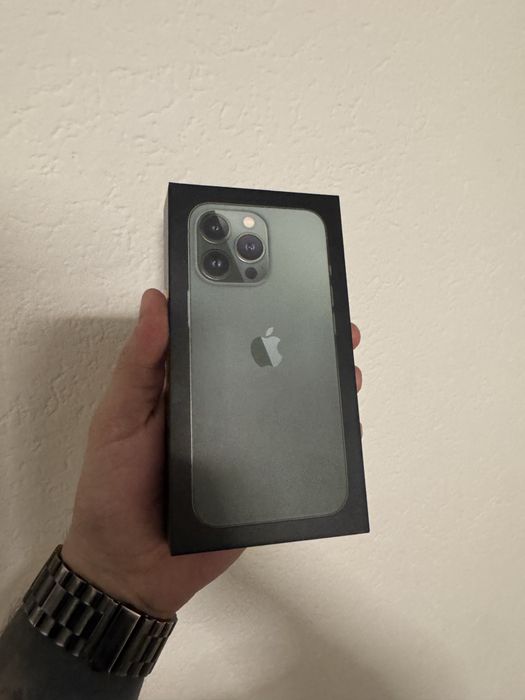 Продам Iphone 13pro