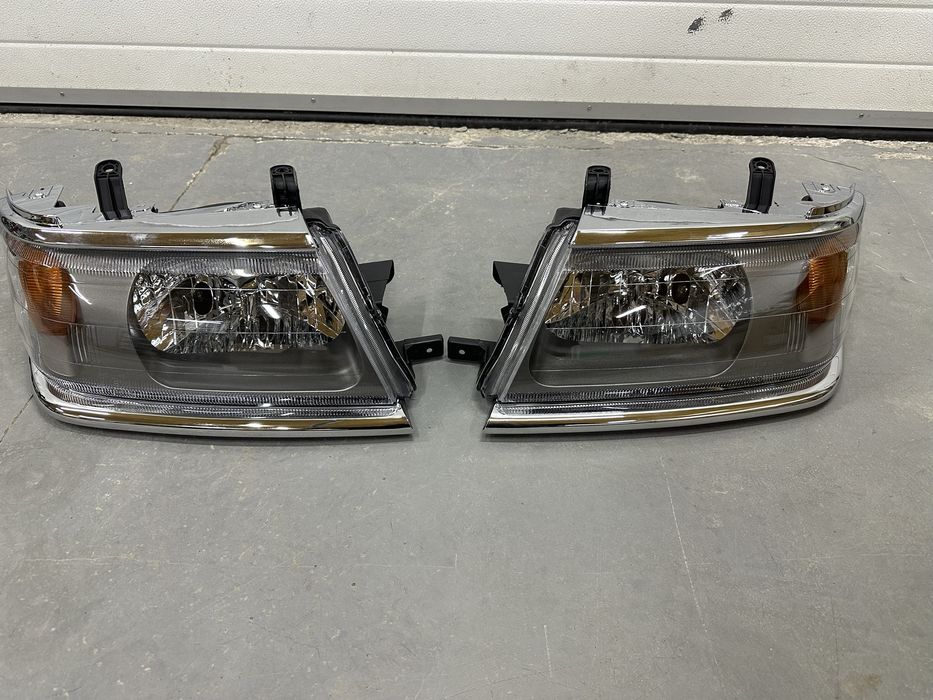 Фары Монтеро Спорт