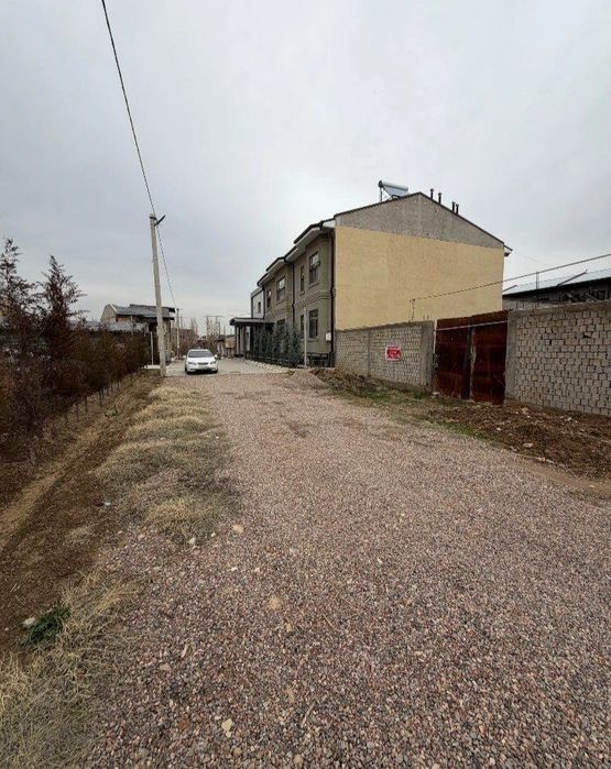 Yer sotiladi Xasanboy shiribom 5 soti joyi zor yer tekkis 20*25 fasad