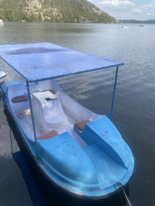 Продам электро катамаран с крышей