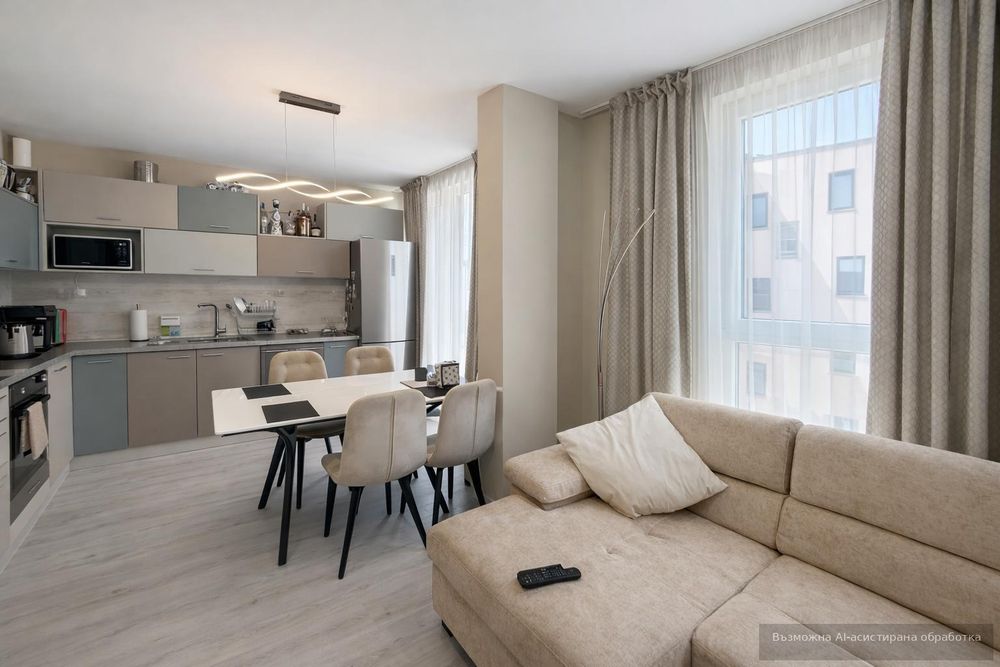 Дава се под наем Тристаен апартамент в Варна, Бриз - 145 кв.м за 1400 € - Снимка #1
