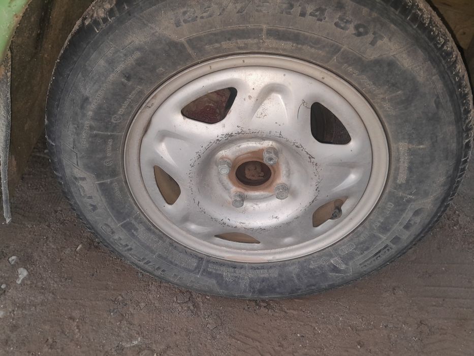 Spak balon sotiladi 4 ta