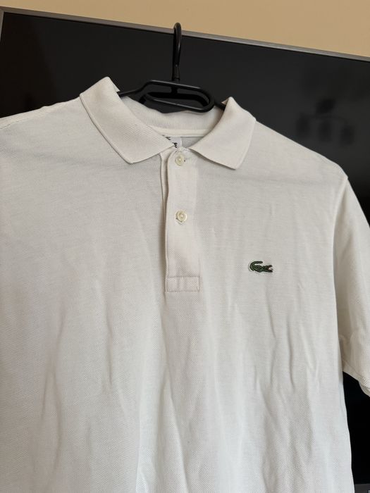 Tricou Lacoste.