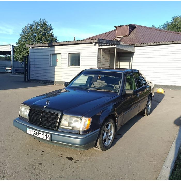 Продам Мерседес 260Е