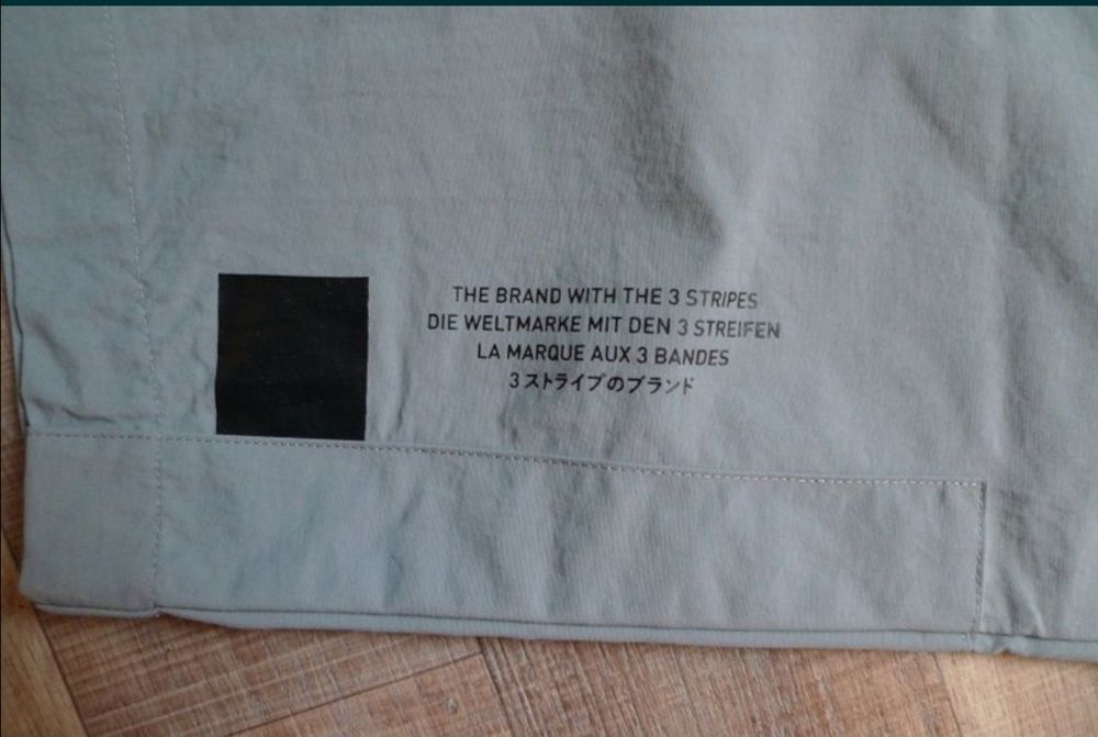 Pantaloni adidas Originals nmd NOU alte produse