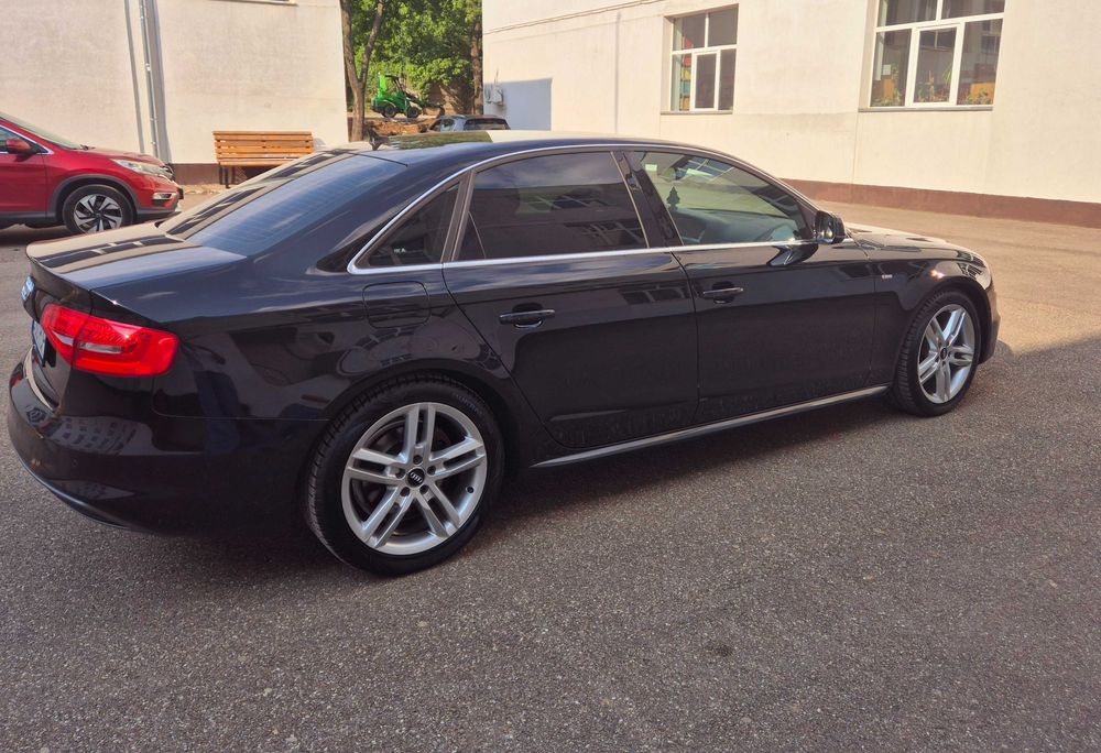 Audi A4 S-Line full