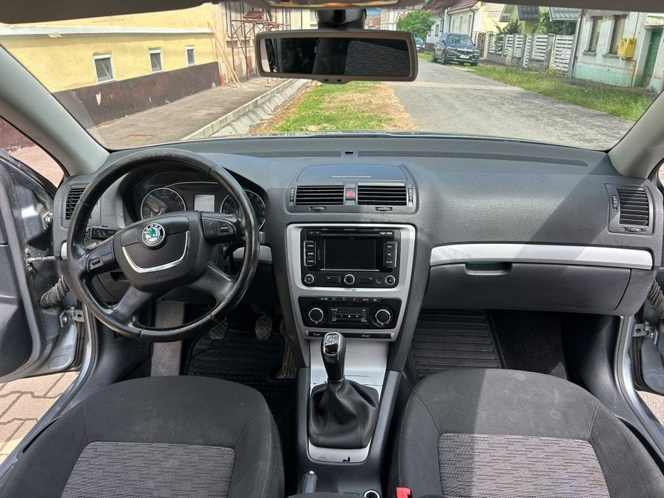 Vând Skoda Octavia 2012